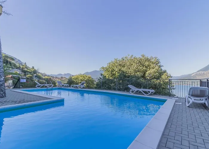 アパート Casa Andrea Varenna ペルレード